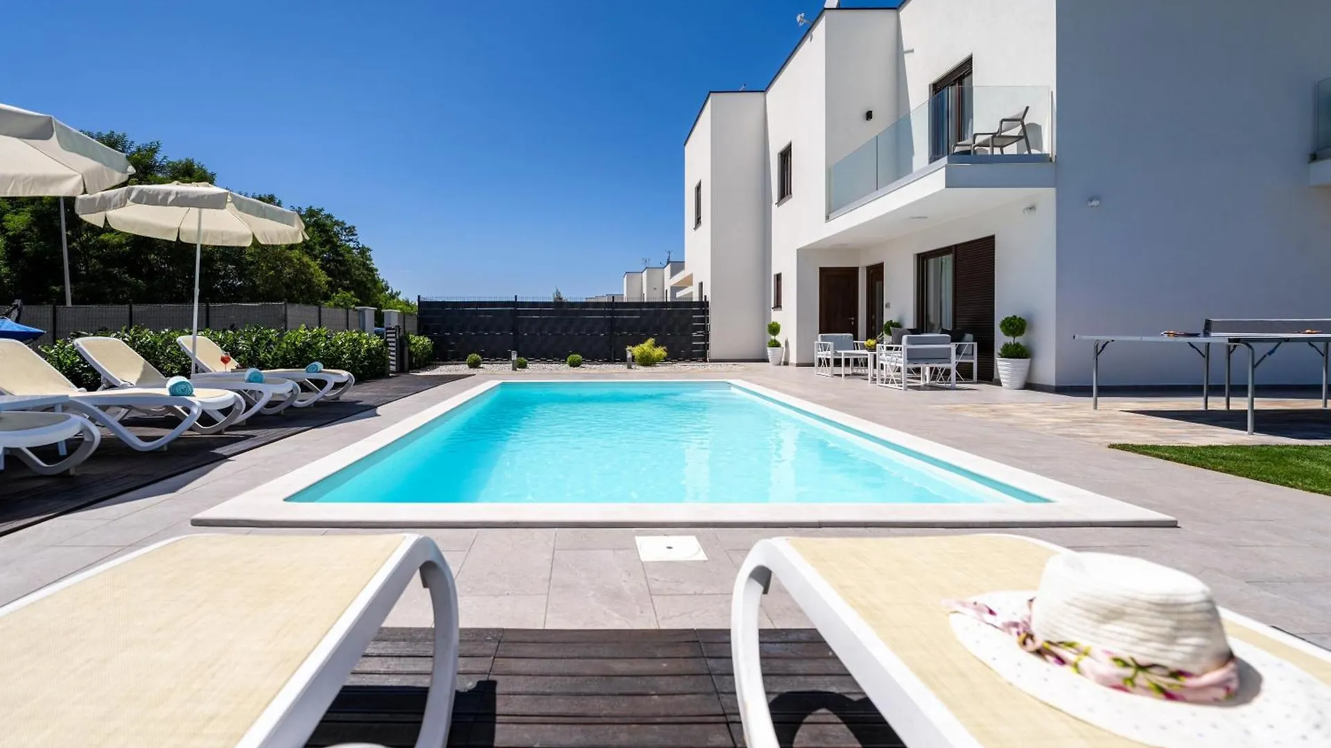 Vila Aria Blu Babici 0*,